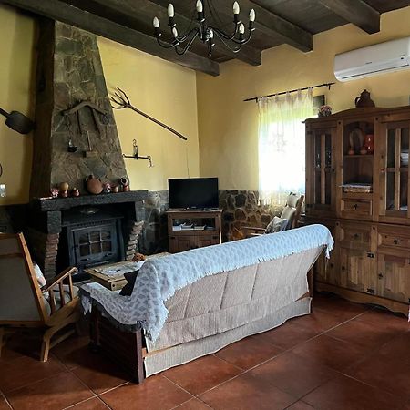 El Majano Pension Montánchez Buitenkant foto