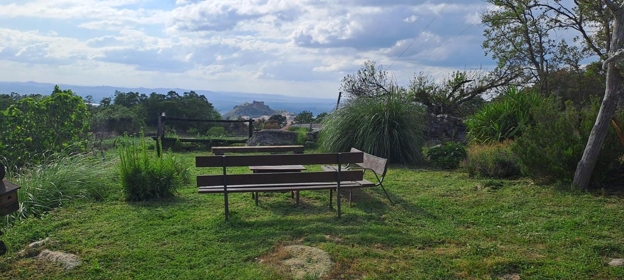 El Majano Pension Montánchez Buitenkant foto