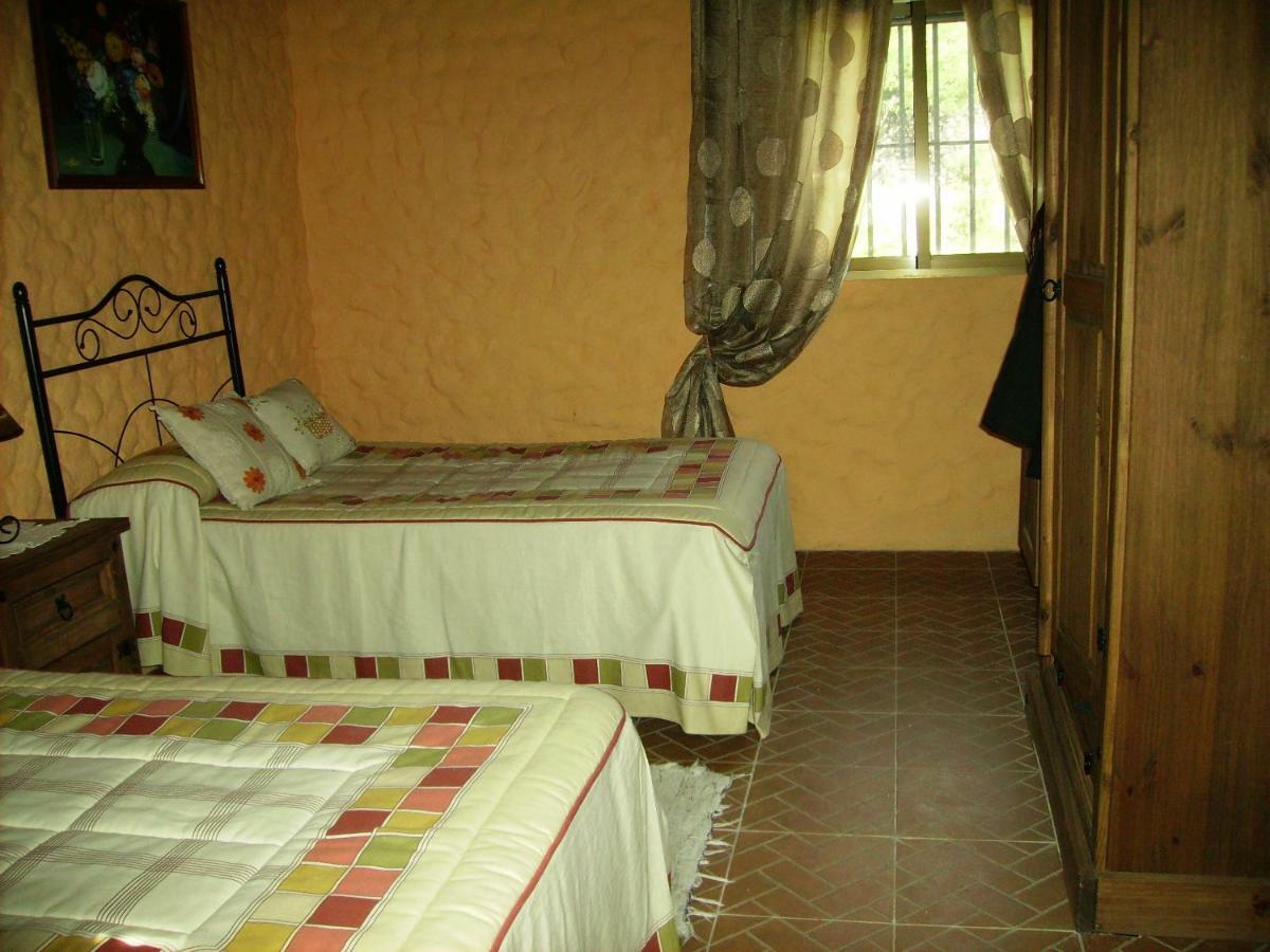 El Majano Pension Montánchez Buitenkant foto