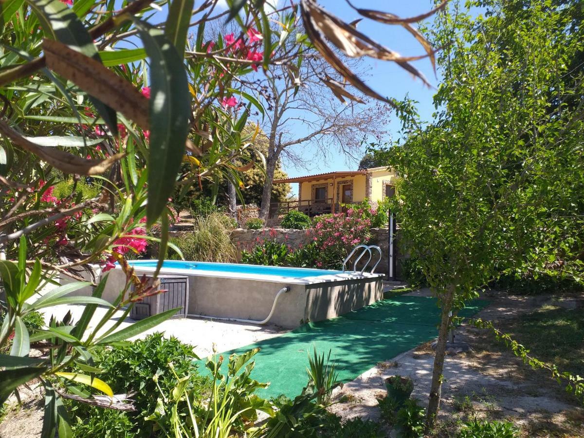 El Majano Pension Montánchez Buitenkant foto